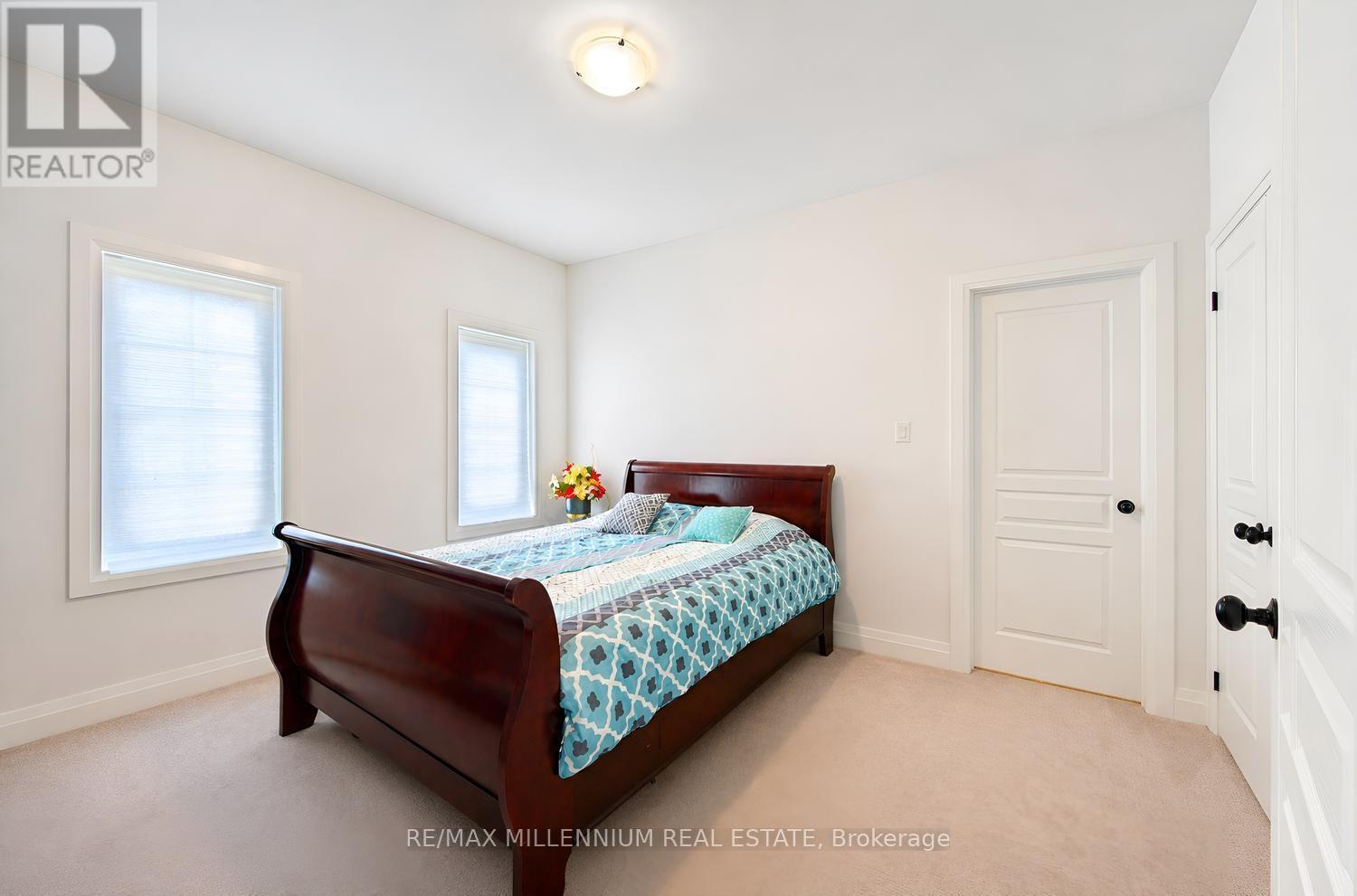 18 Boone Crescent, Vaughan, ON - Indoor Photo Showing Bedroom