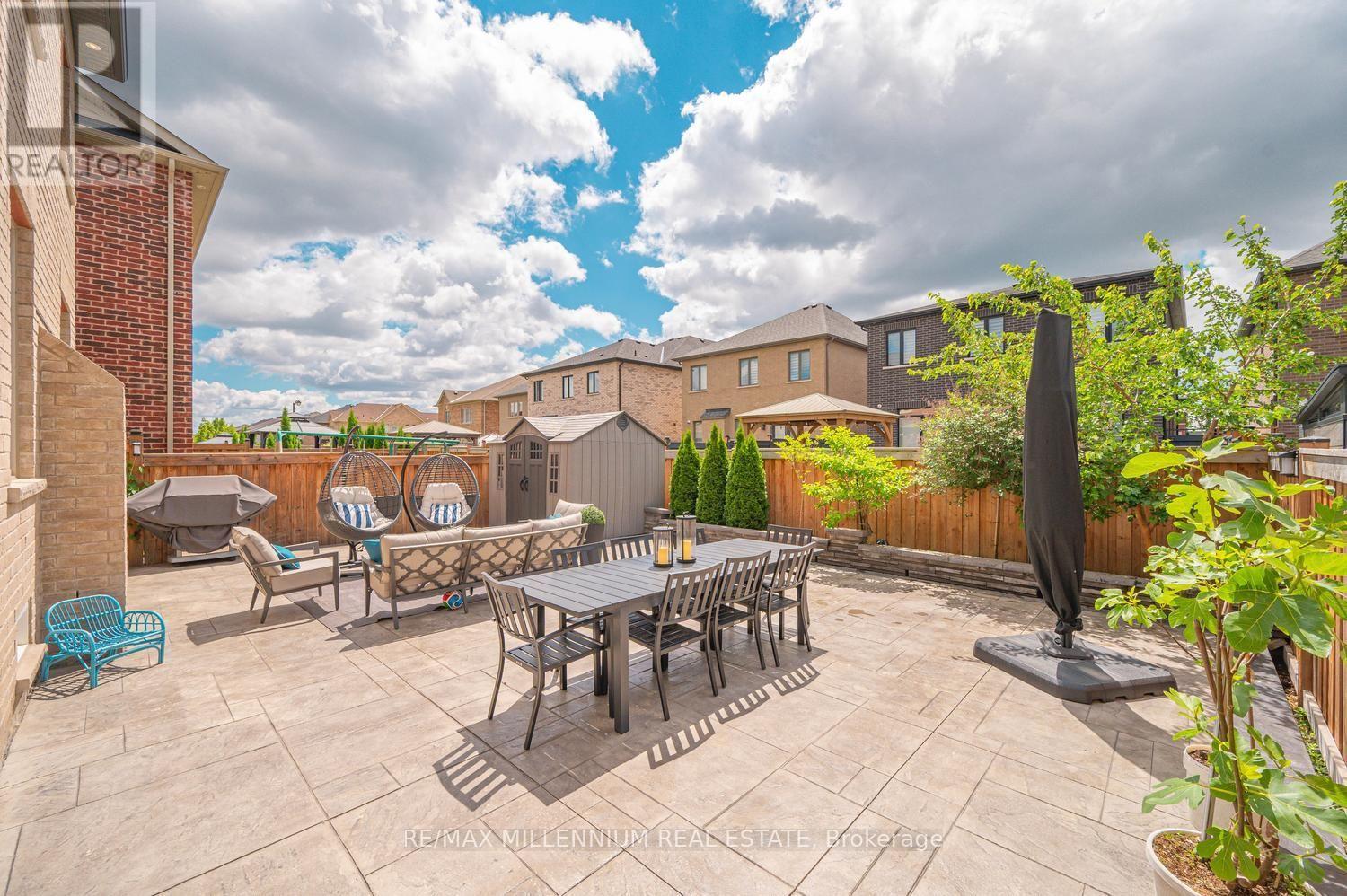 18 Boone Crescent, Vaughan, ON - Outdoor