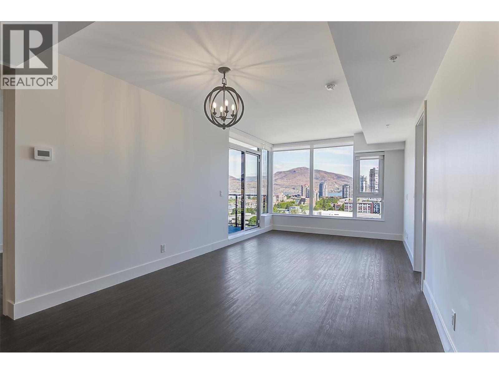 1588 Ellis Street Unit# 1501, Kelowna, BC - Indoor Photo Showing Other Room