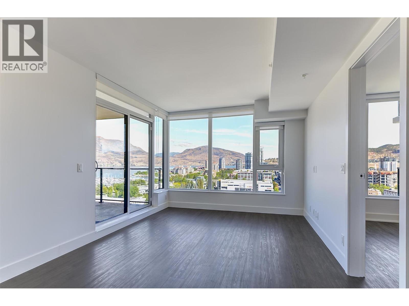 1588 Ellis Street Unit# 1501, Kelowna, BC - Indoor Photo Showing Other Room
