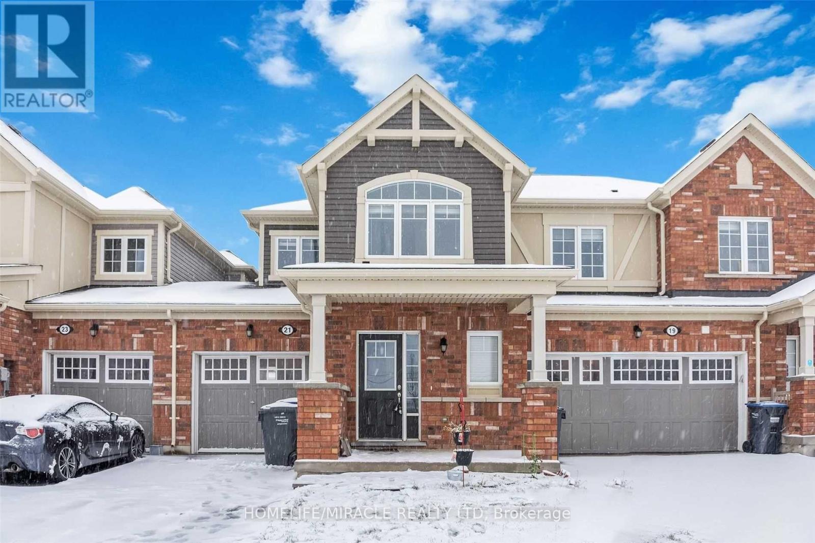 21 Donlamont Circle, Brampton, ON - Outdoor With Facade