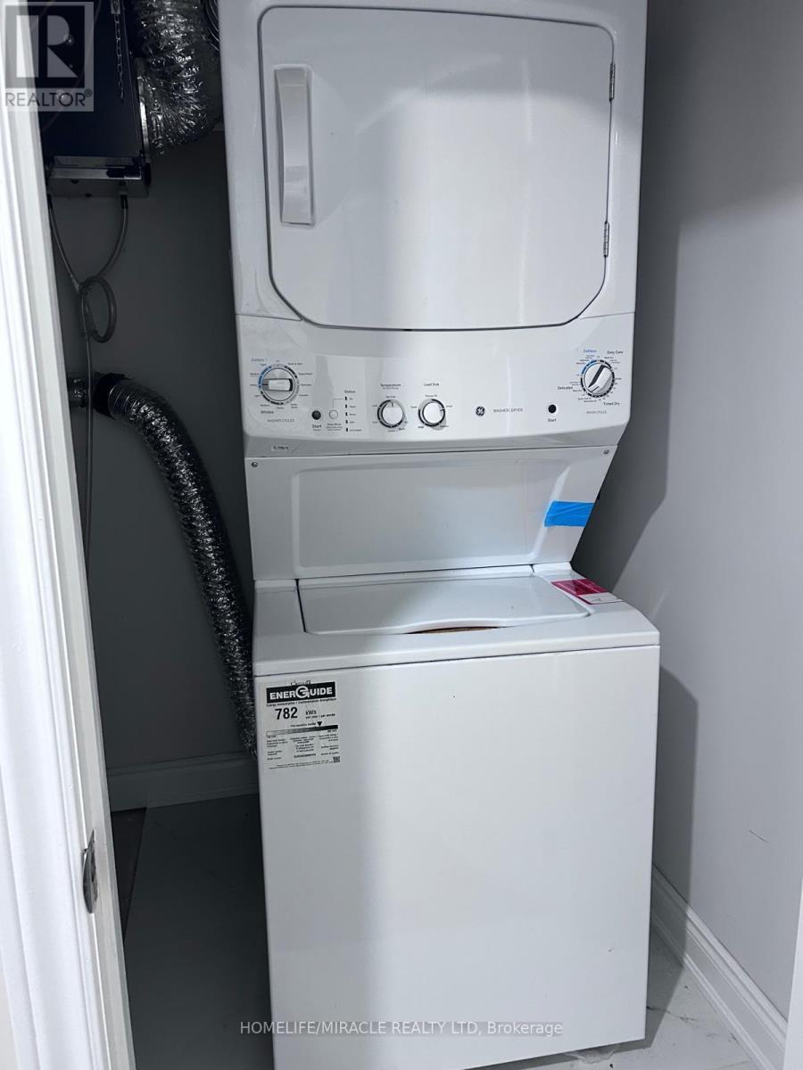21 Donlamont Circle, Brampton, ON - Indoor Photo Showing Laundry Room