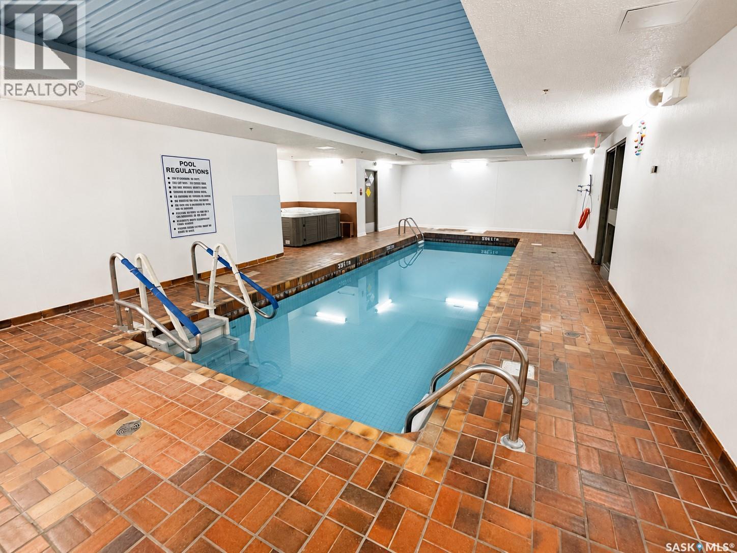 1401 430 5Th Avenue N, Saskatoon, SK - Indoor Photo Showing Other Room With In Ground Pool