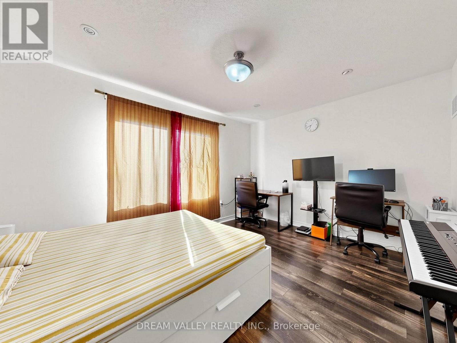 8 Zezel Way, Toronto, ON - Indoor Photo Showing Bedroom