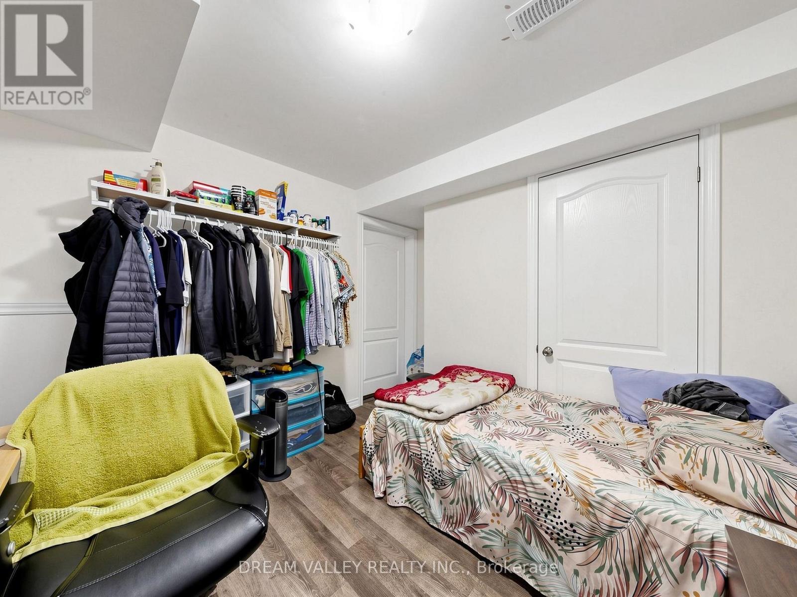 8 Zezel Way, Toronto, ON - Indoor