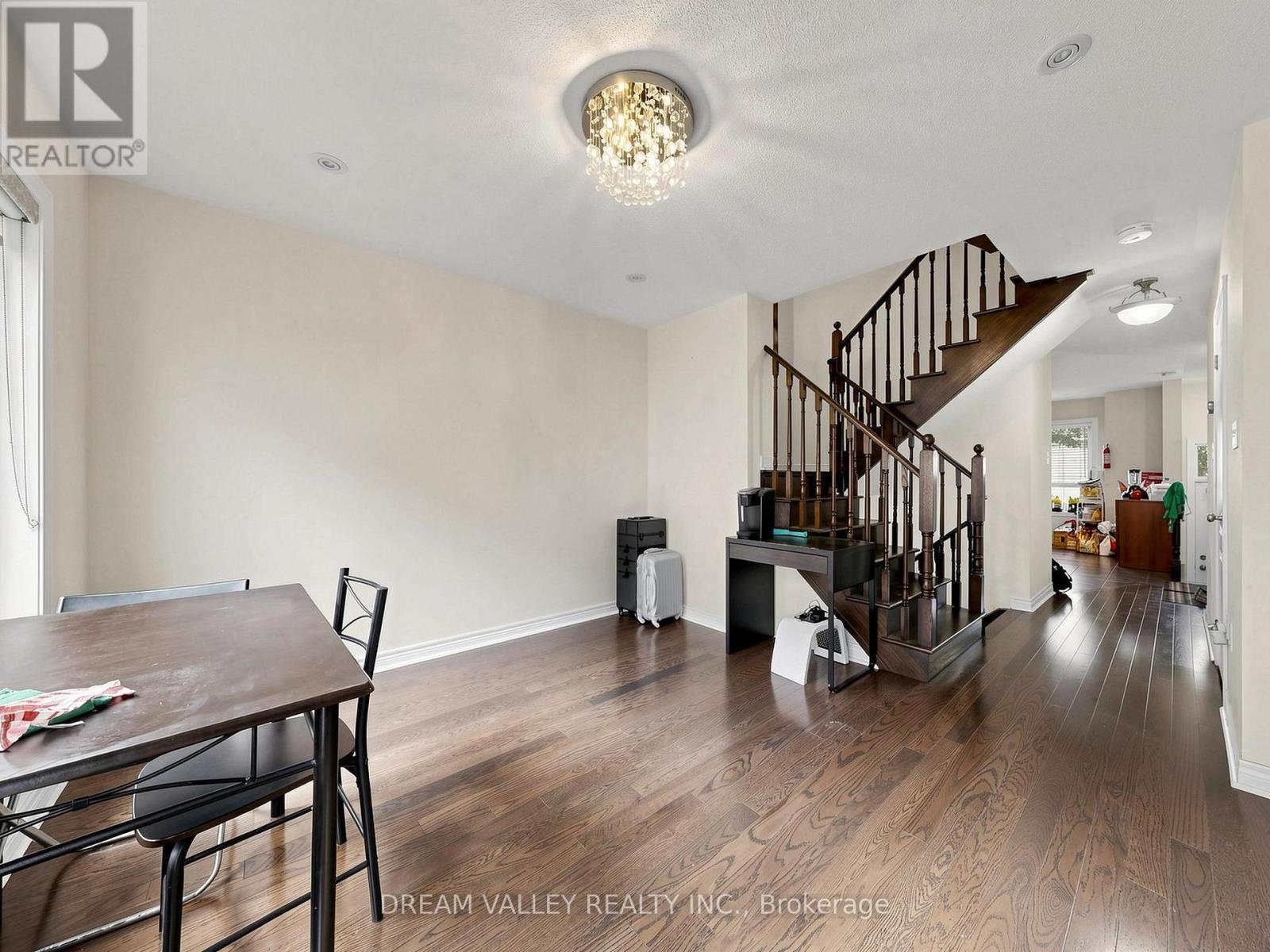 Living - 8 Zezel Way, Toronto, ON - Indoor