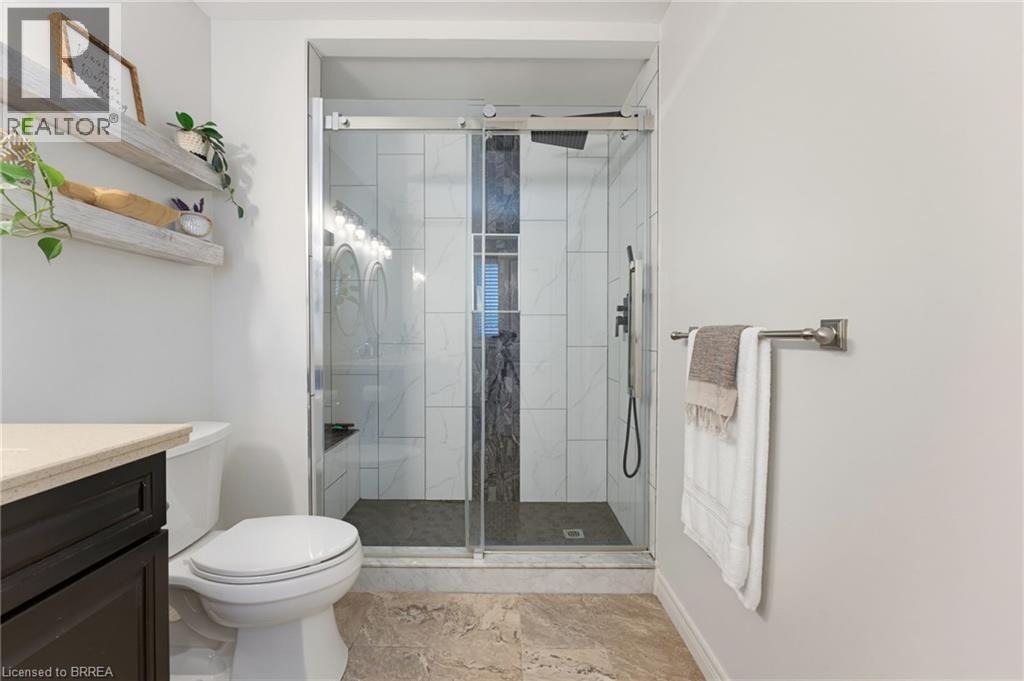 63A Clench Avenue, Brantford, ON - Indoor Photo Showing Bathroom