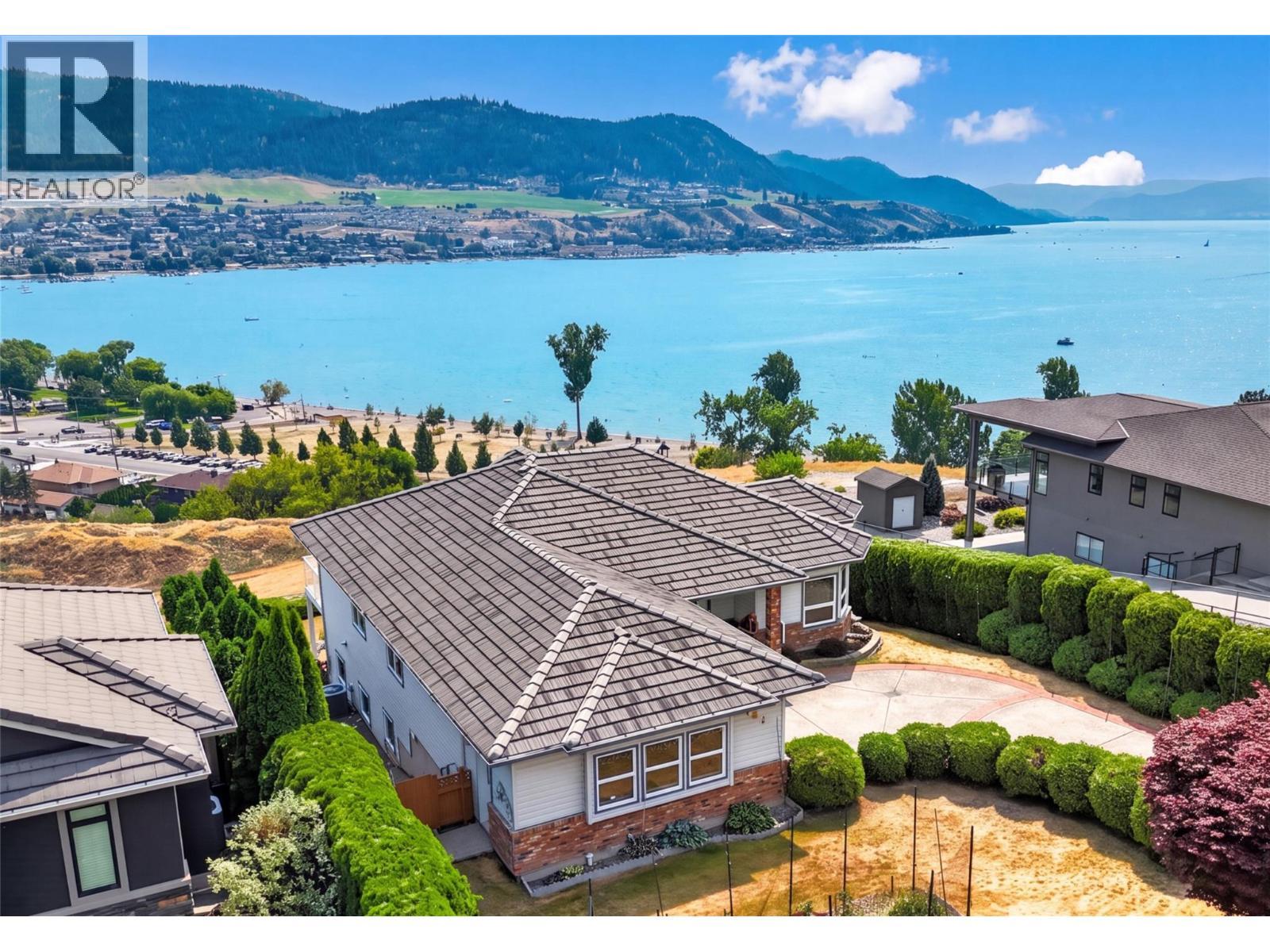 Welcome to 7083 Jasper Drive. - 7083 Jasper Drive, Vernon, BC - Outdoor With Body Of Water