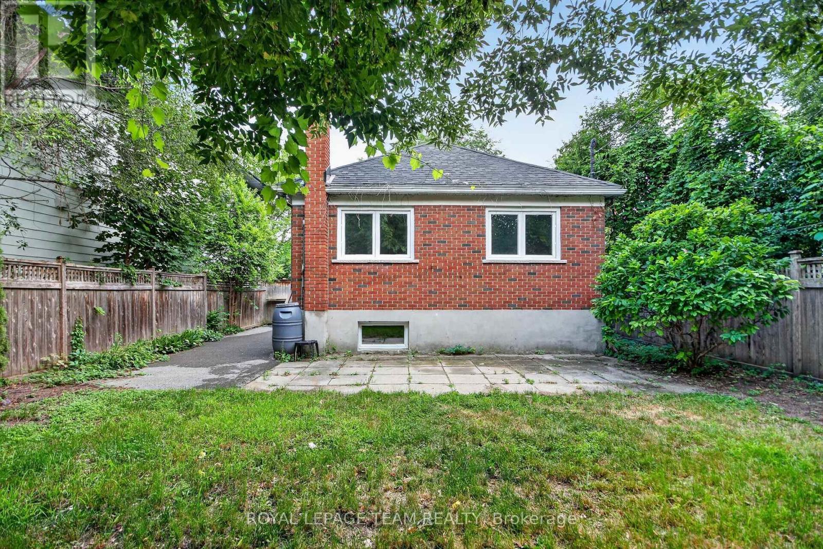 157 Mulvihill Avenue, Ottawa, ON - Outdoor