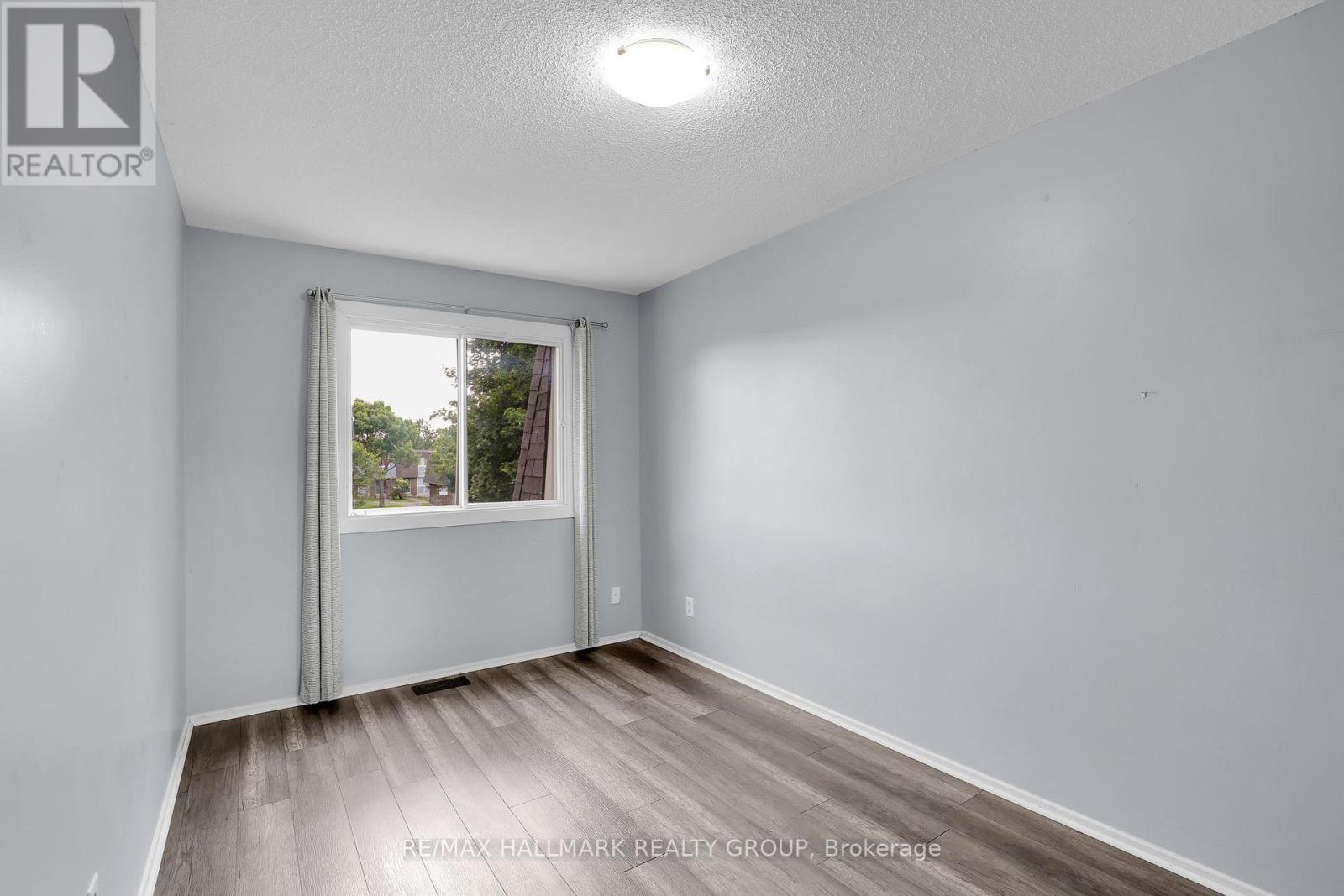 2912 Fairlea Crescent, Ottawa, ON - Indoor Photo Showing Other Room