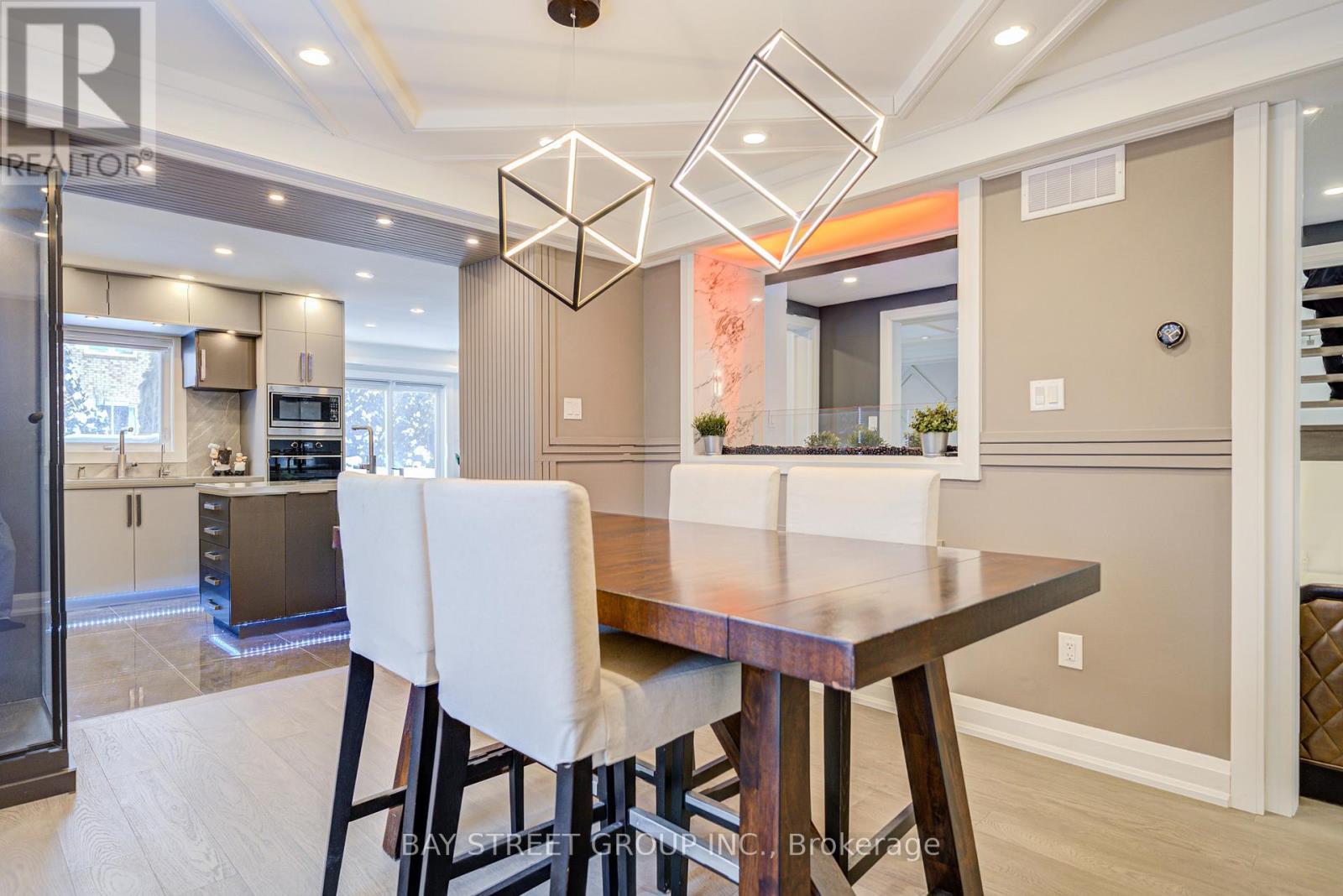 48 Coldstream Crescent, Richmond Hill, ON - Indoor Photo Showing Other Room