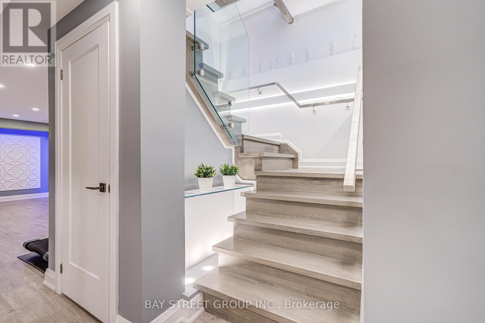 48 Coldstream Crescent, Richmond Hill, ON - Indoor Photo Showing Other Room