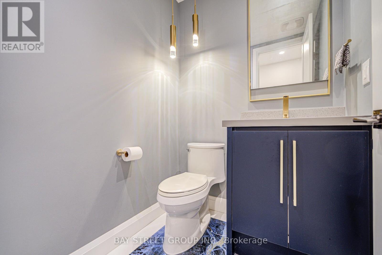 48 Coldstream Crescent, Richmond Hill, ON - Indoor Photo Showing Bathroom