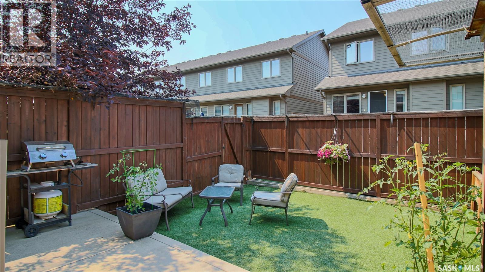134 4100 Sandhill Crescent, Regina, SK - Outdoor With Deck Patio Veranda