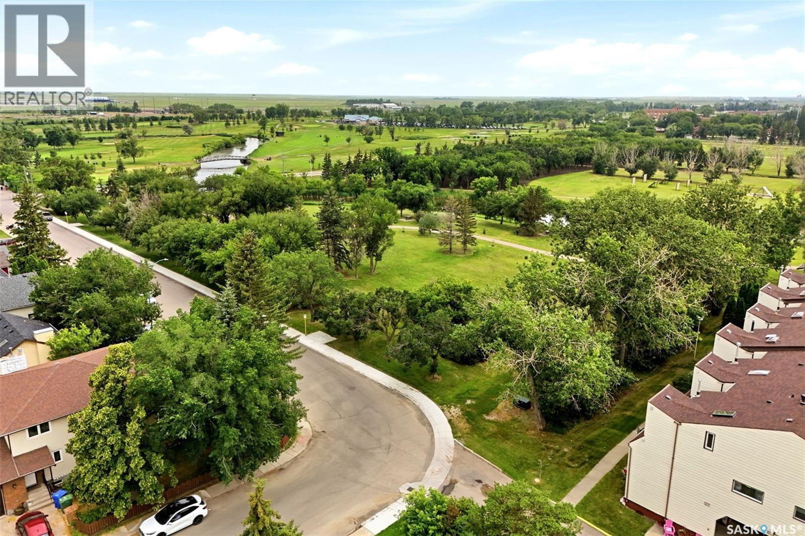 5136 10Th Avenue, Regina, SK - Outdoor With View