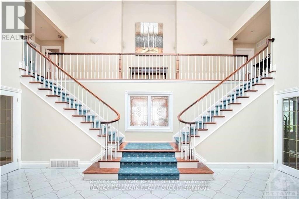23 Davidson Drive, Ottawa, ON - Indoor Photo Showing Other Room