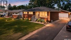 1246 Carleton STREET Moose Jaw, SK S6H 3A6
