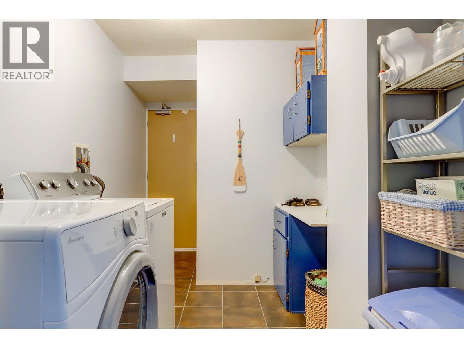 8405 Postill Drive, Coldstream, BC - Indoor Photo Showing Laundry Room