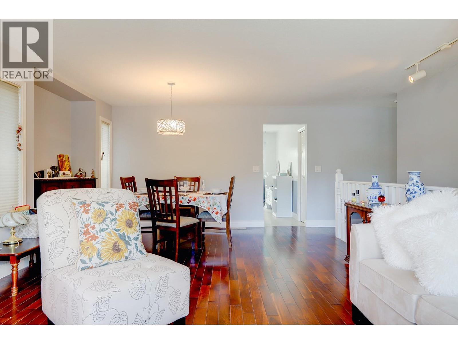 8405 Postill Drive, Coldstream, BC - Indoor