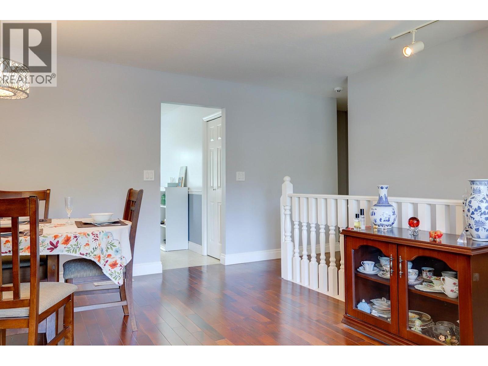 8405 Postill Drive, Coldstream, BC - Indoor