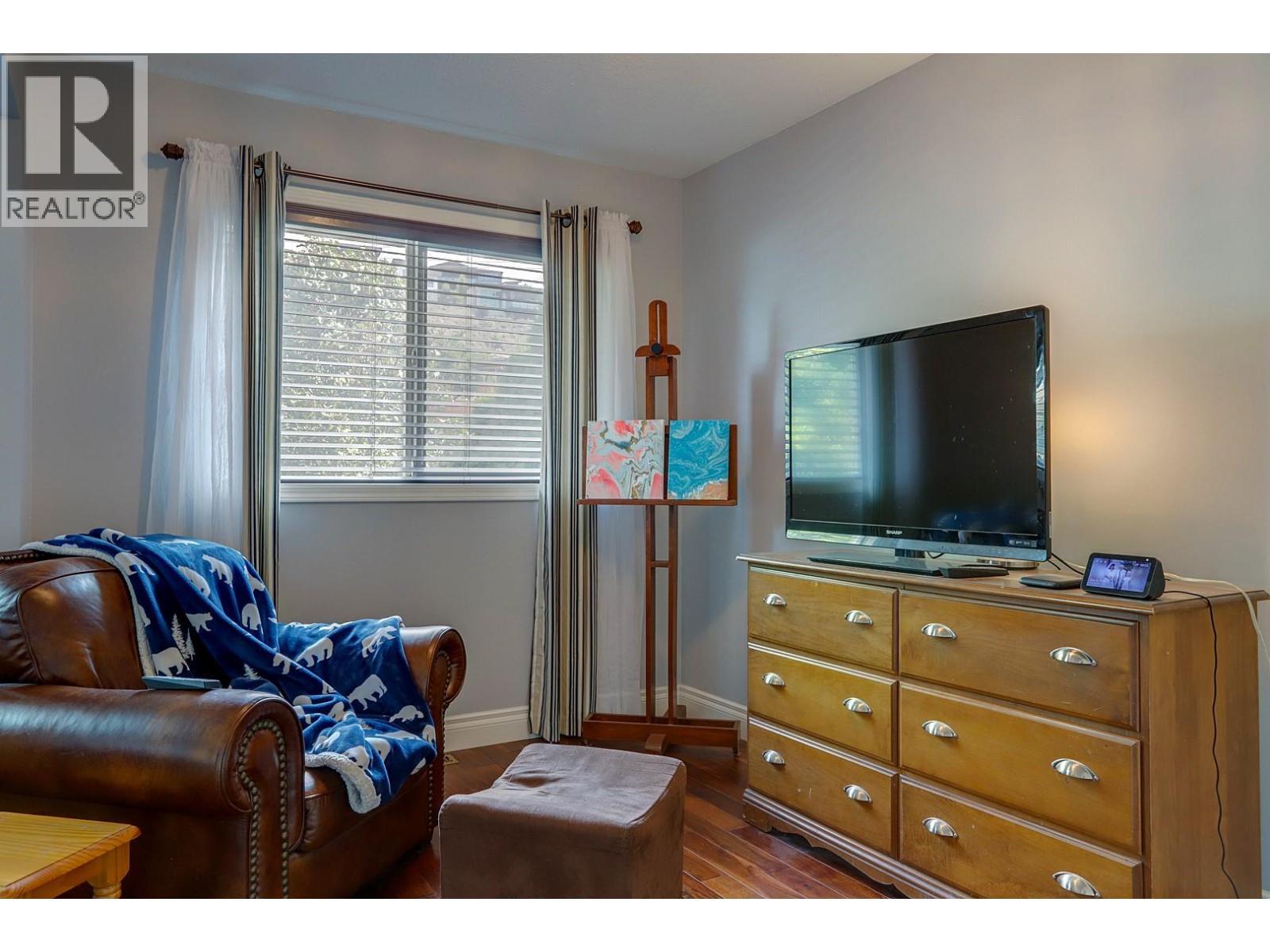 8405 Postill Drive, Coldstream, BC - Indoor Photo Showing Bedroom