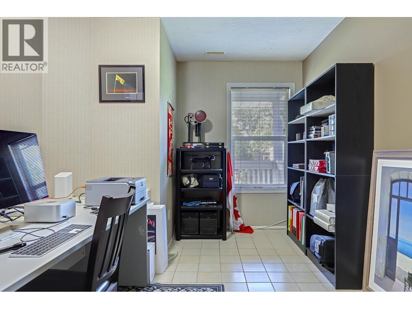 8405 Postill Drive, Coldstream, BC - Indoor Photo Showing Office