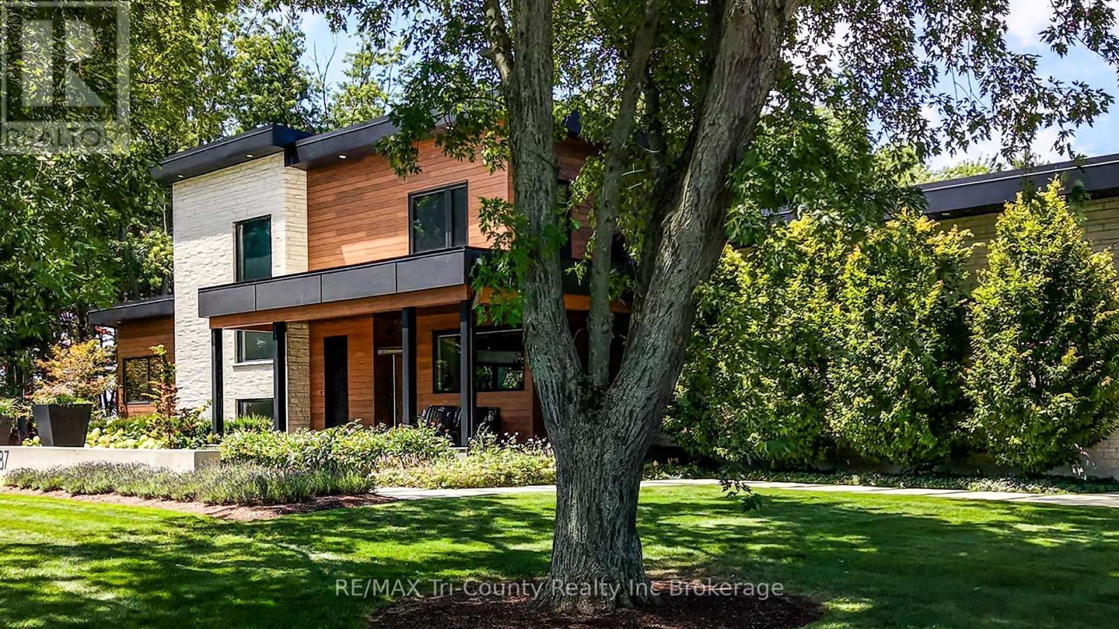 8987 Powers Road, Central Elgin, ON - Outdoor