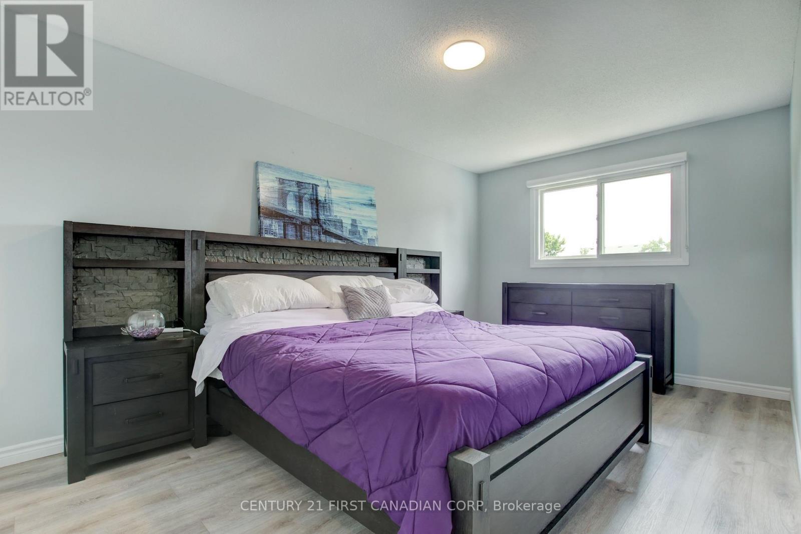 79 Newbridge Crescent, Brampton (Westgate), ON - Indoor Photo Showing Bedroom