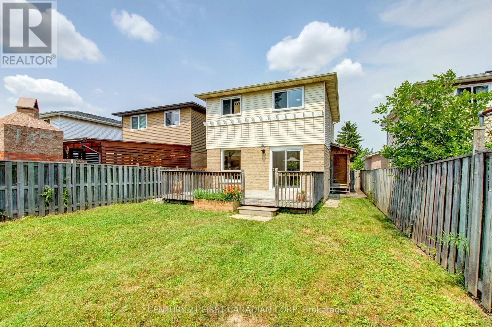 79 Newbridge Crescent, Brampton (Westgate), ON - Outdoor