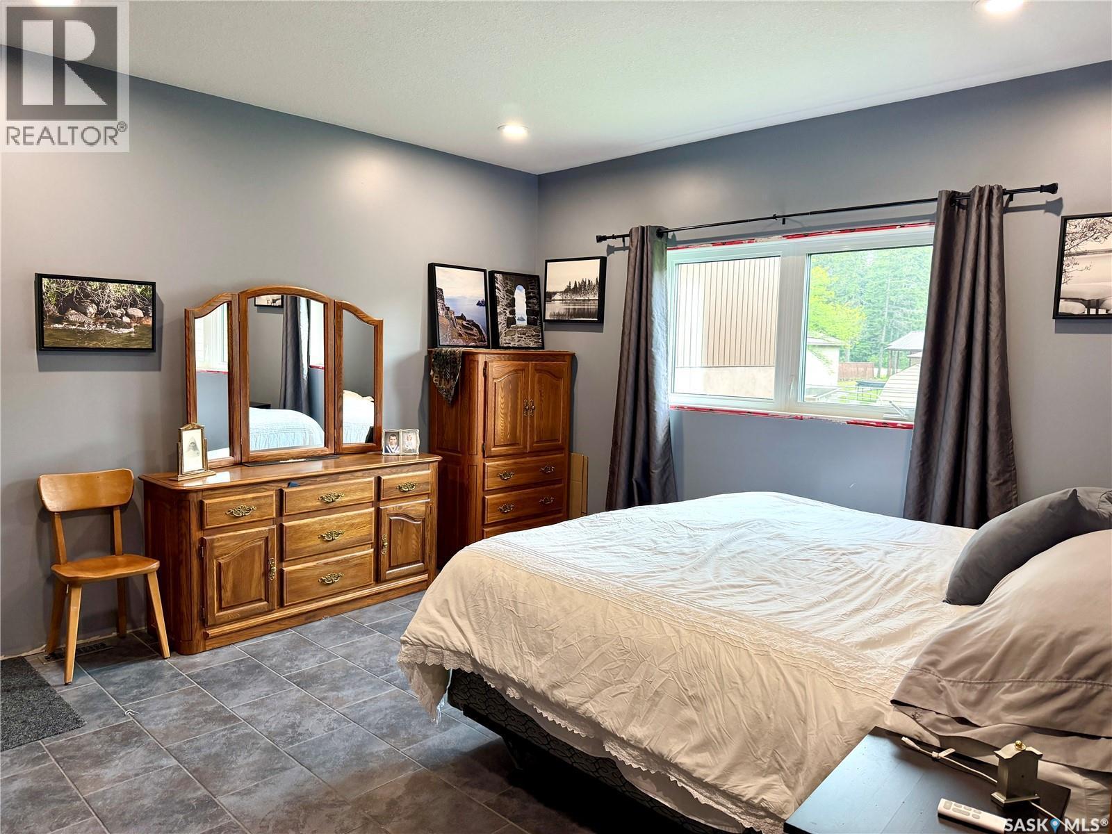123 Chitek Drive, Chitek Lake, SK - Indoor Photo Showing Bedroom