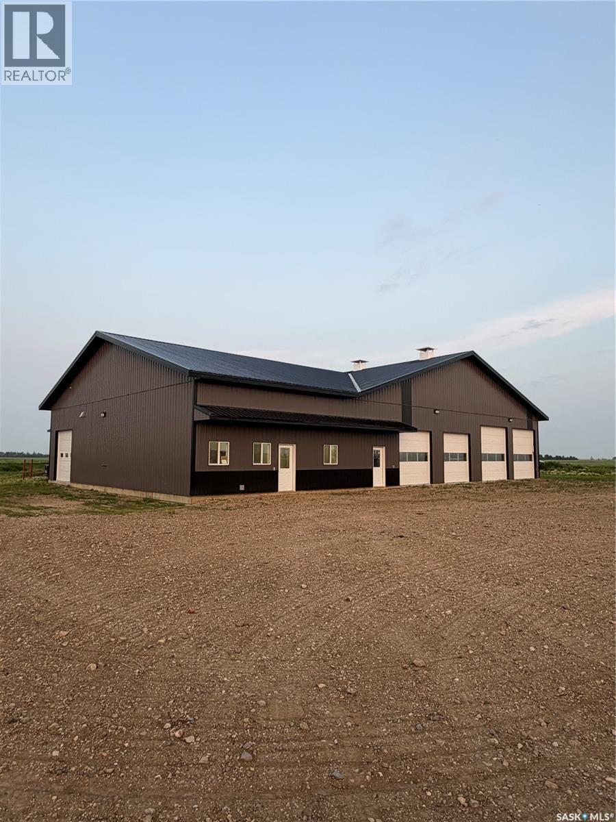 Dairy Farm, Laird Rm No. 404, SK