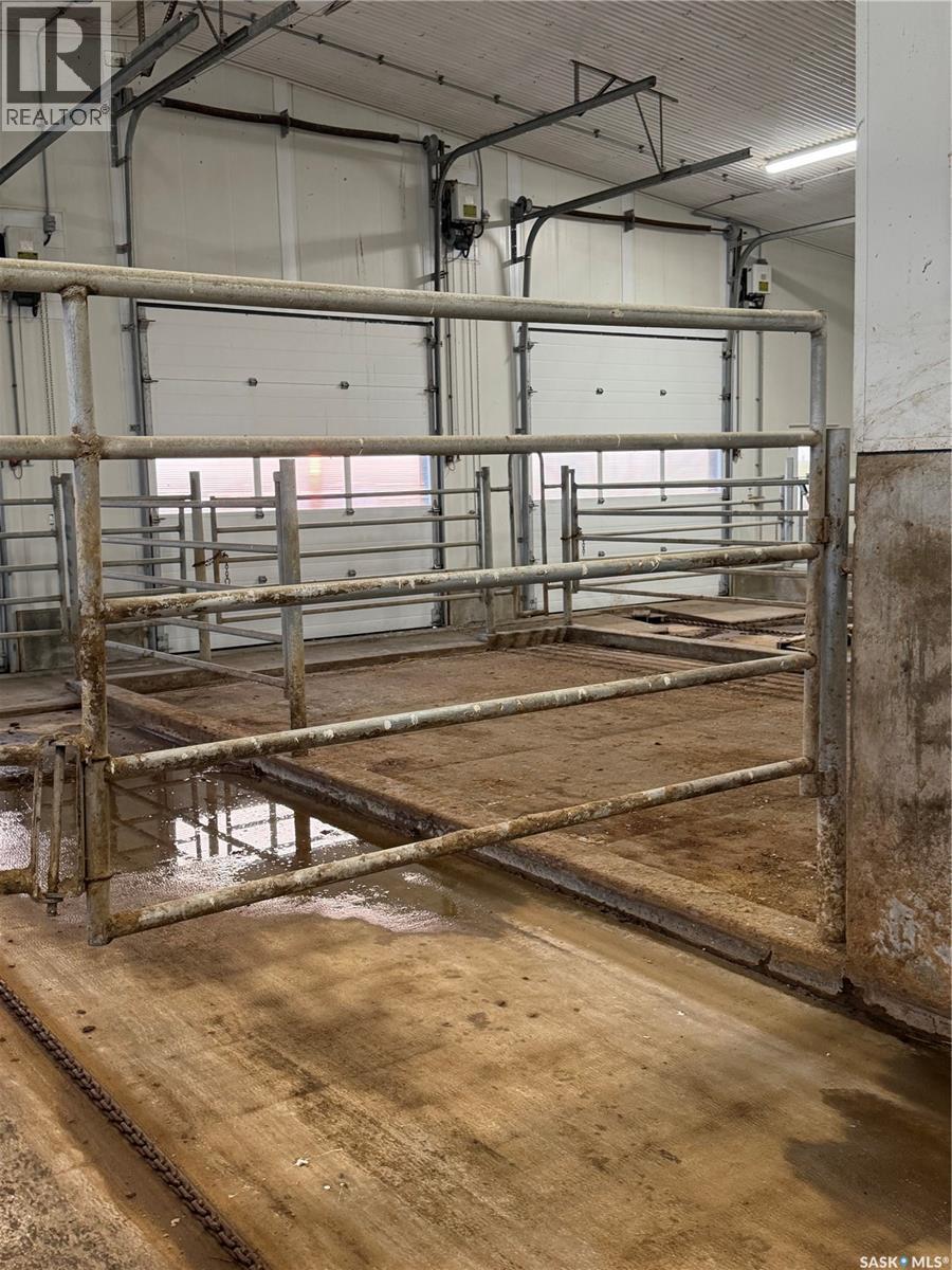 Dairy Farm, Laird Rm No. 404, SK