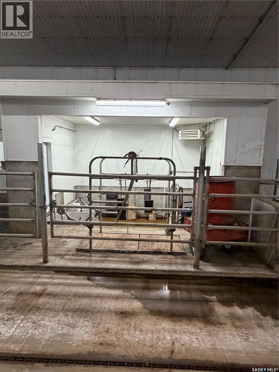 Dairy Farm, Laird Rm No. 404, SK