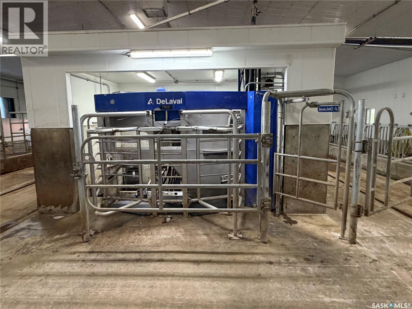 Dairy Farm, Laird Rm No. 404, SK
