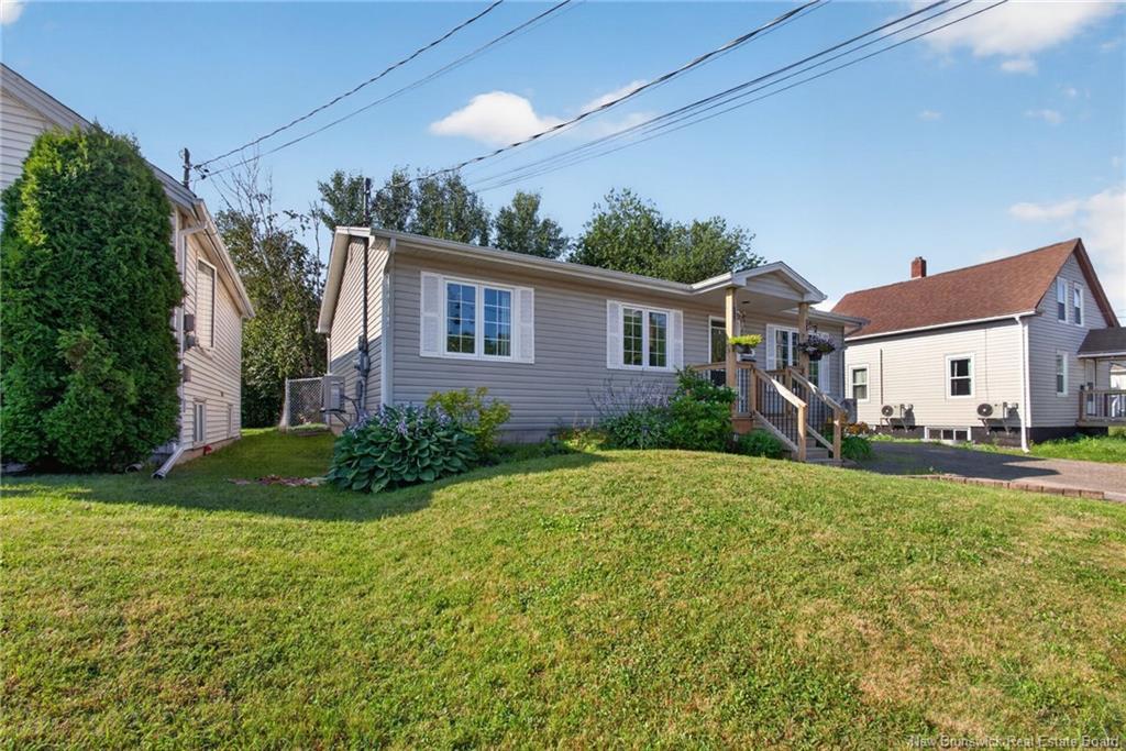 188 Gould, Dieppe, NB