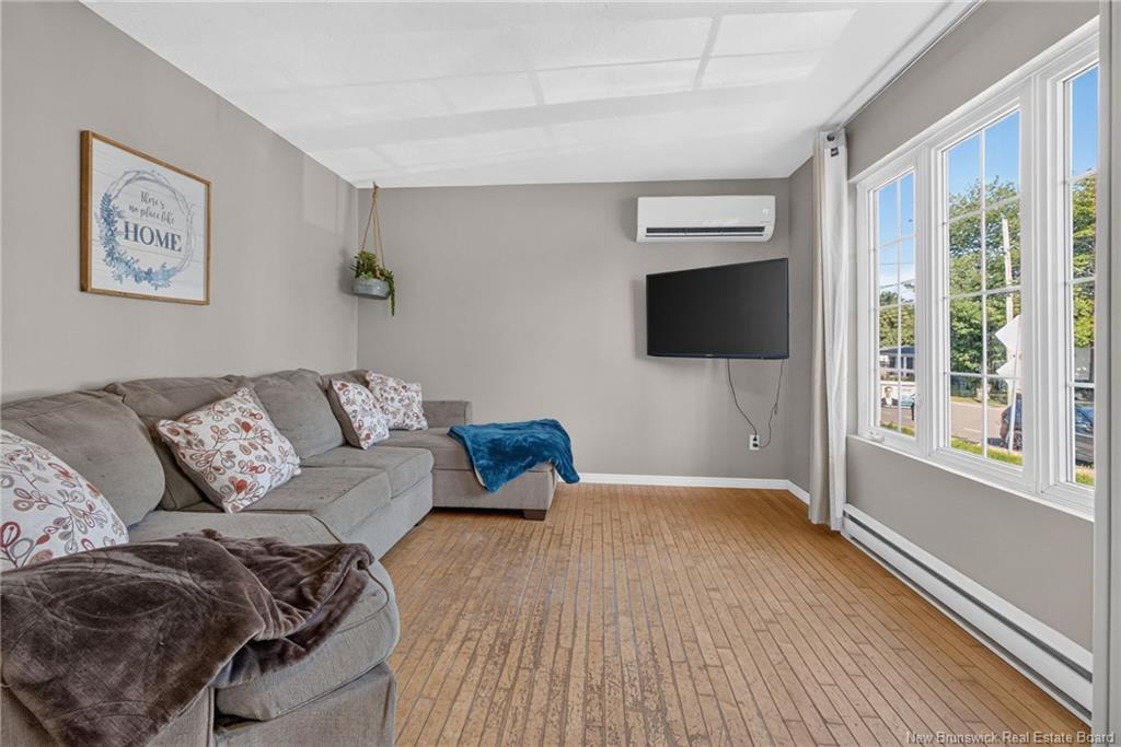 188 Gould, Dieppe, NB