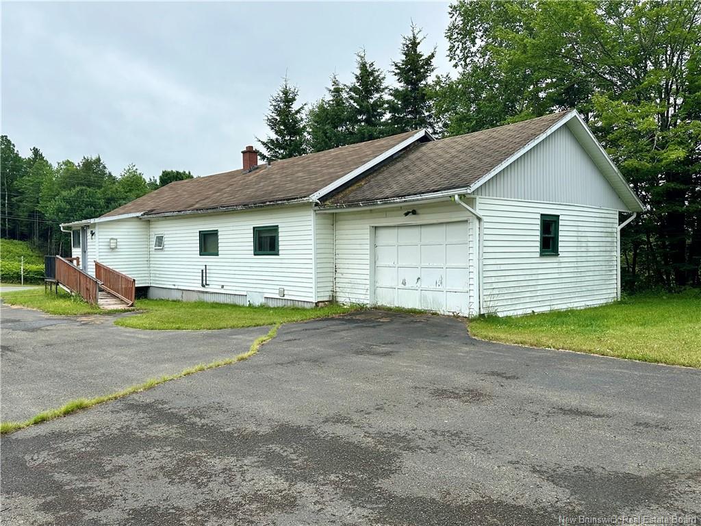111 Main St, Plaster Rock, NB
