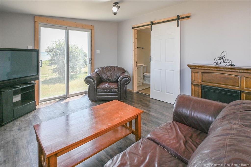 1990 Chatillon St, Maisonnette, NB