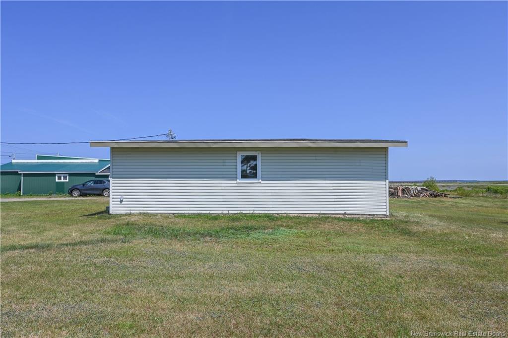 1990 Chatillon St, Maisonnette, NB