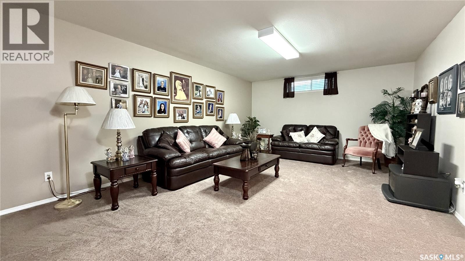 114 619 Heritage Lane, Saskatoon, SK - Indoor