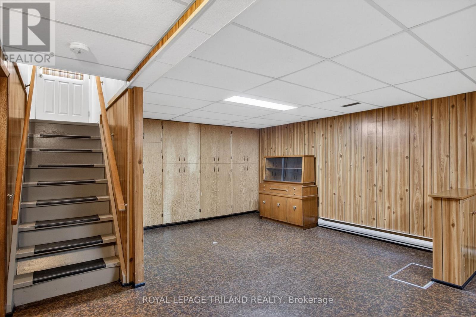 7 Thompson Avenue, St. Thomas, ON - Indoor