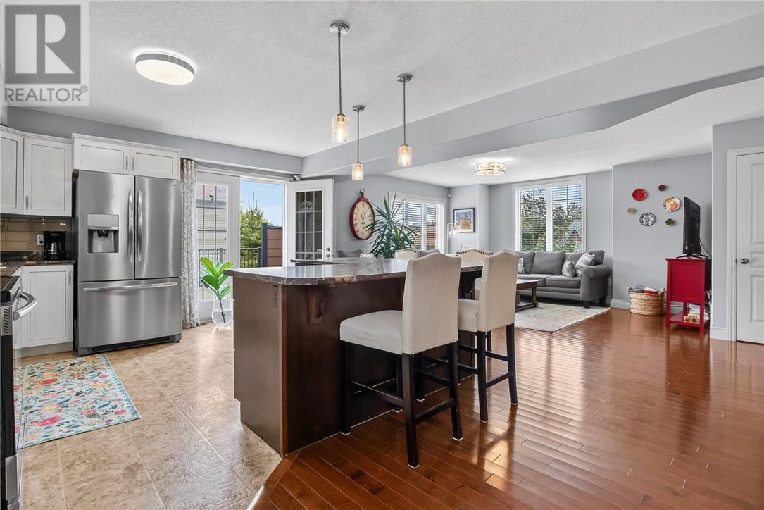 3 Silverberry, Lively, ON - Indoor Photo Showing Kitchen