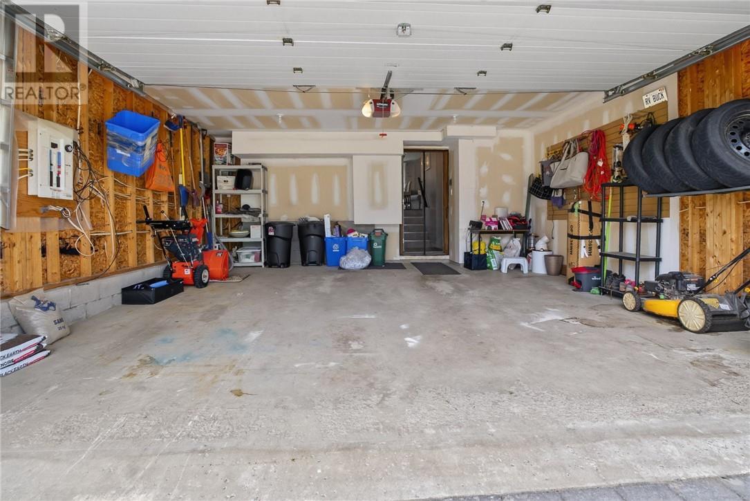 3 Silverberry, Lively, ON - Indoor Photo Showing Garage