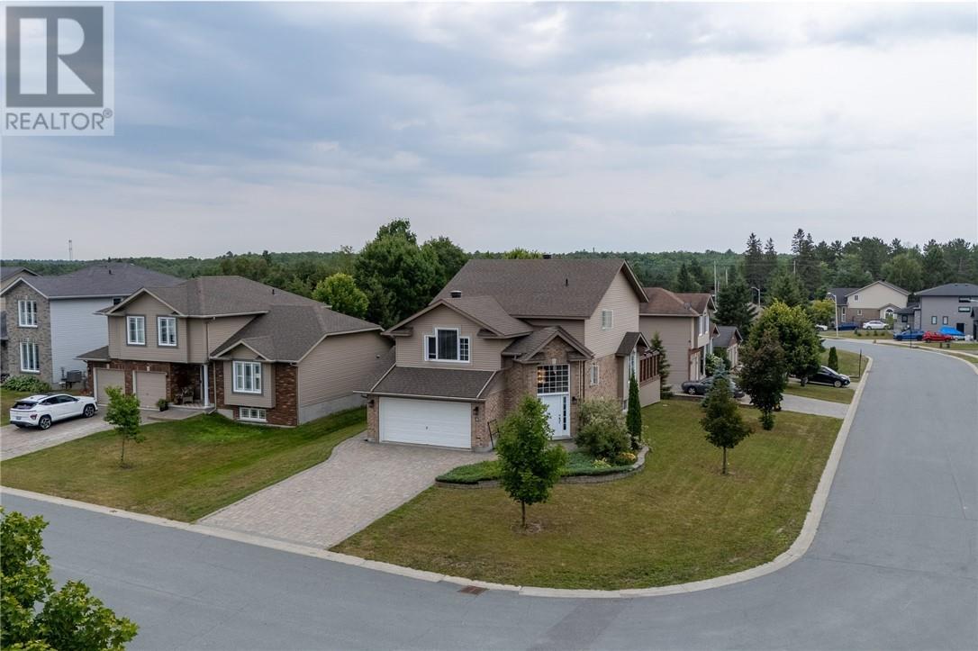 3 Silverberry, Lively, ON - Outdoor With Facade