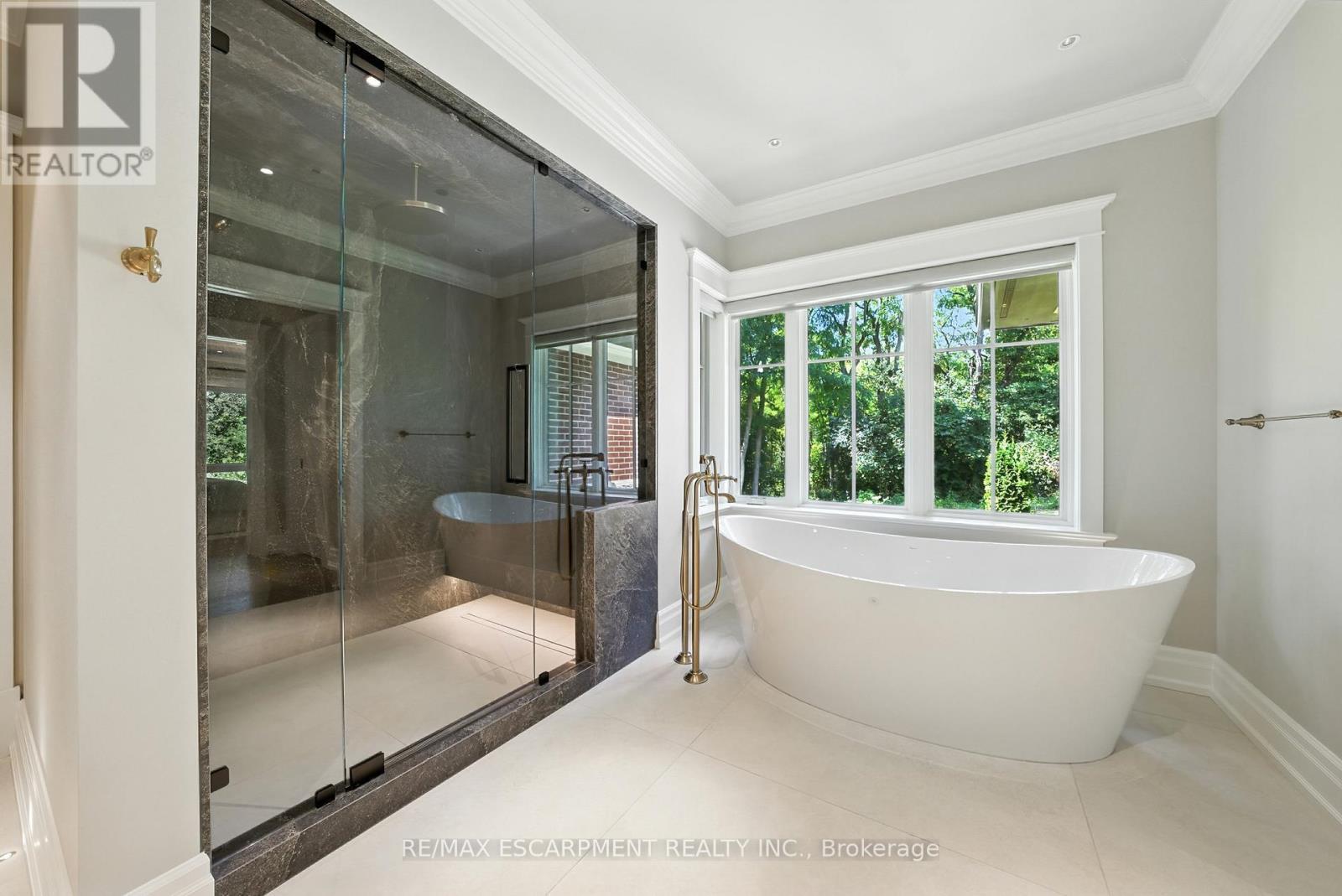 597 Old York Road, Burlington, ON - Indoor Photo Showing Bathroom