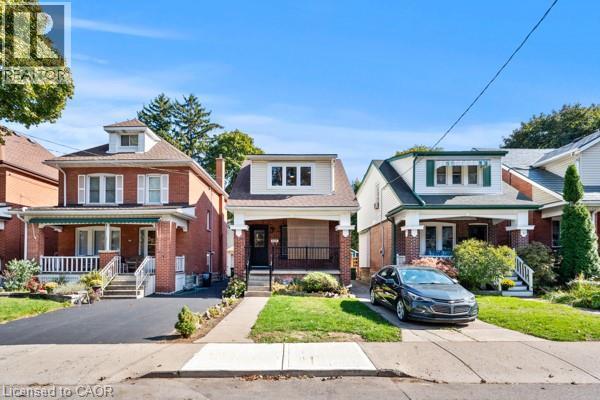 105 Rothsay Avenue, Hamilton, ON - Outdoor With Facade