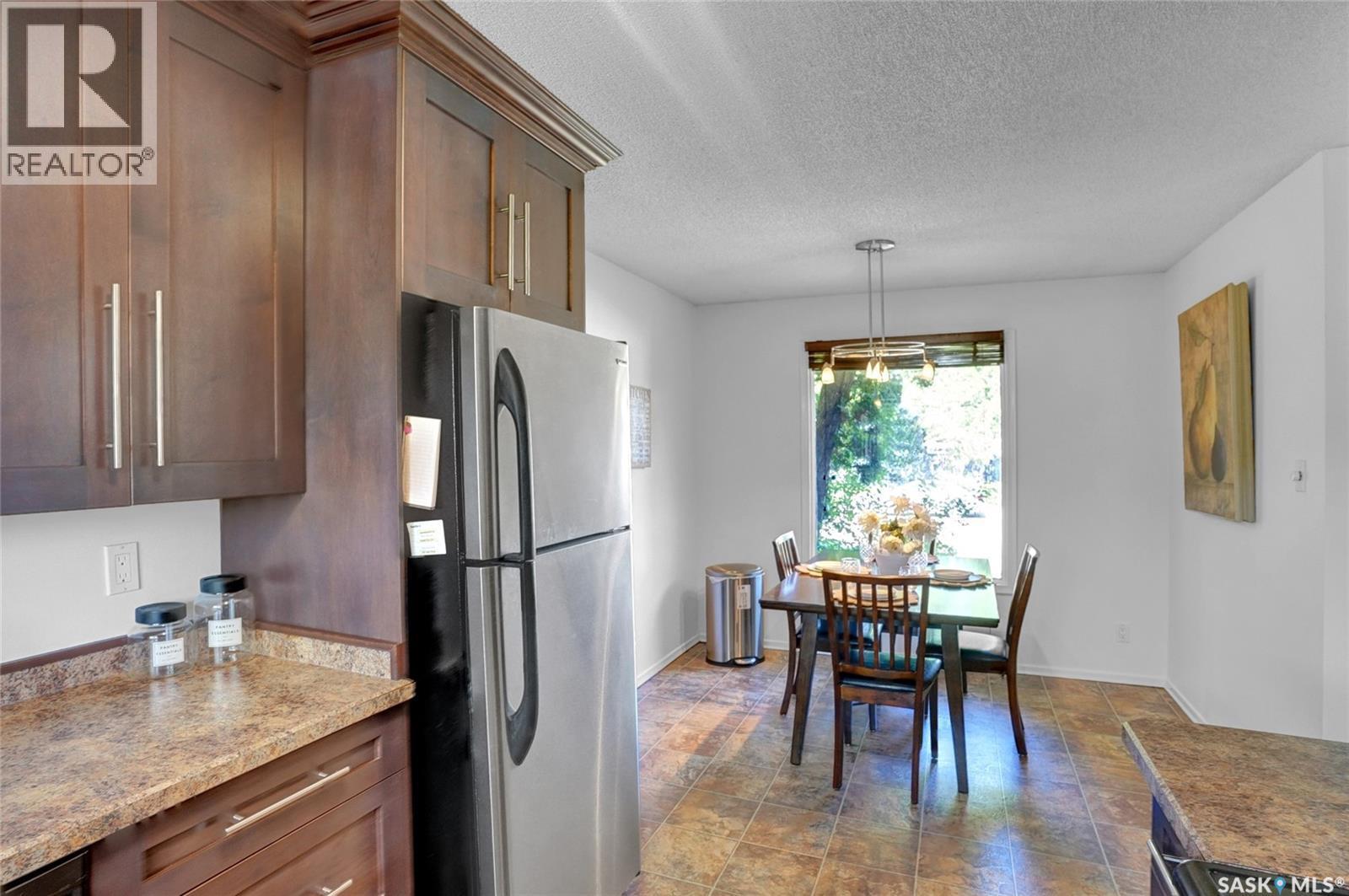1385 Queen Crescent, Moose Jaw, SK - Indoor