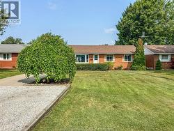 281 FAIRVIEW East Essex, ON N8M 2R4