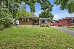13 MACKAY AVENUE Norfolk, ON N3Y 1C9