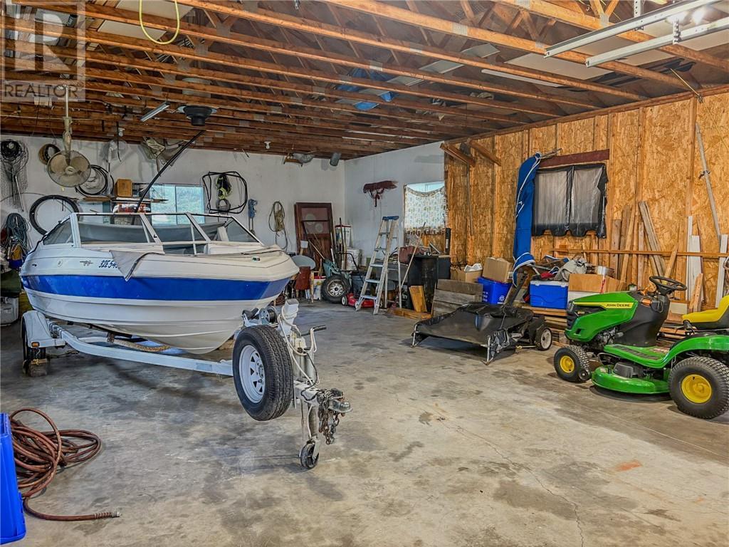 1200 River Road, Massey, ON